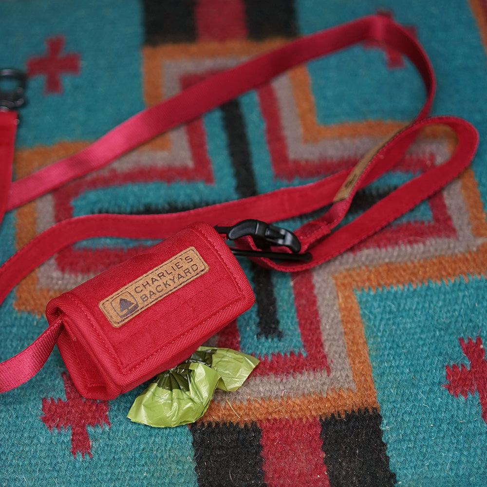 Charlie's Backyard Easy Poobag Pouch